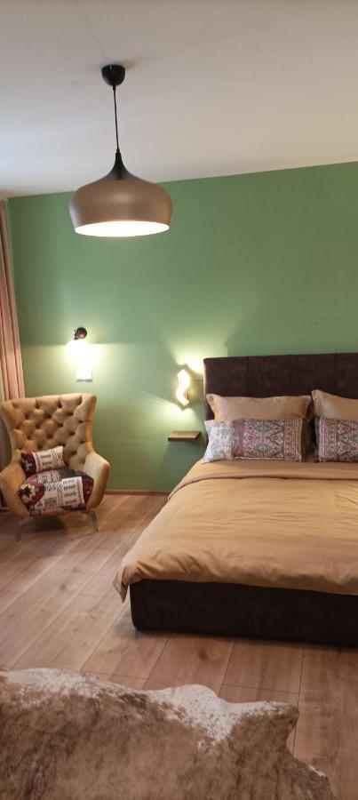 Guest House Klaudija Трогір Екстер'єр фото