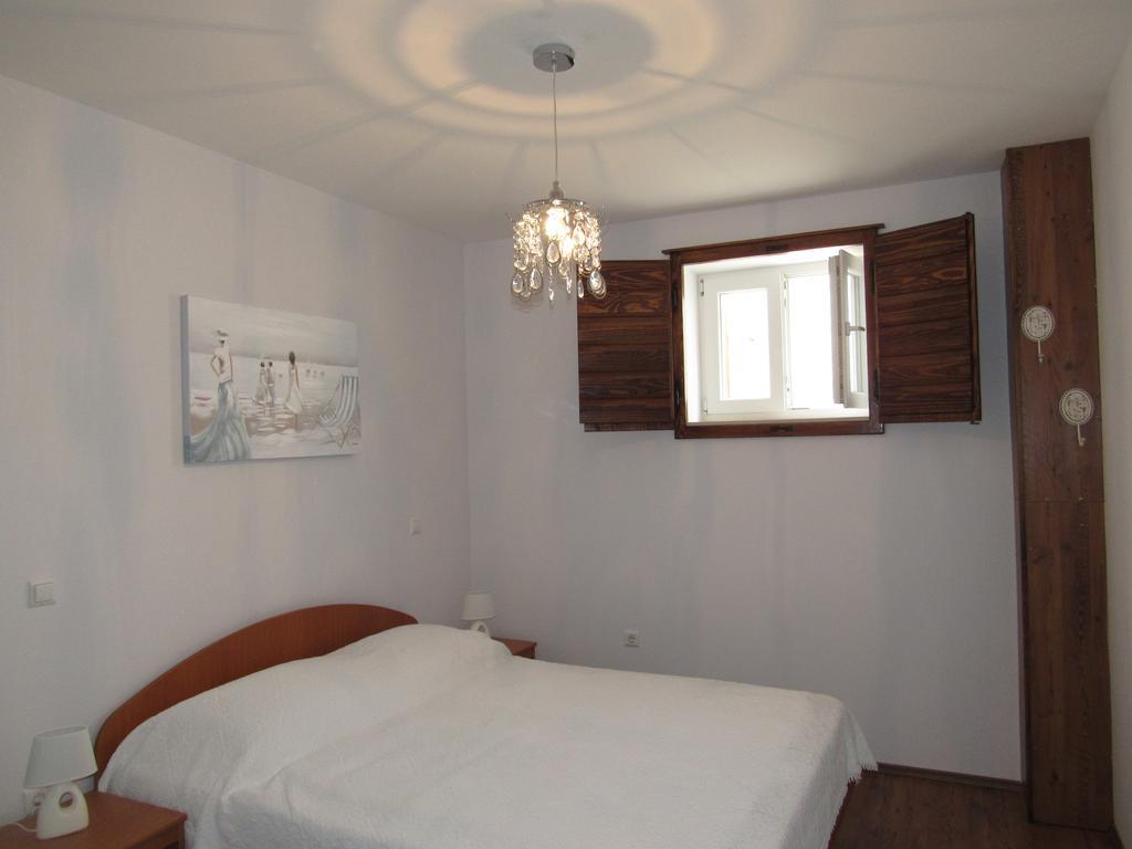 Guest House Klaudija Трогір Екстер'єр фото
