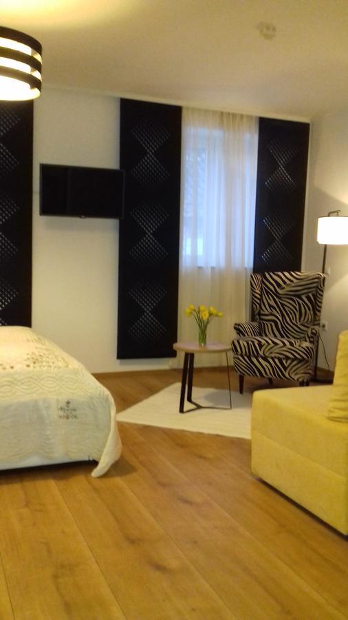 Guest House Klaudija Трогір Екстер'єр фото