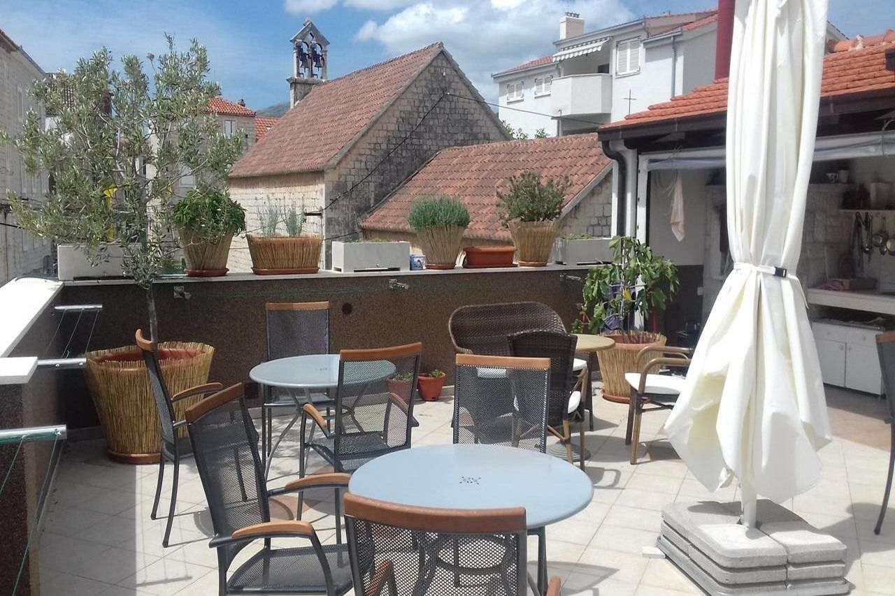 Guest House Klaudija Трогір Екстер'єр фото
